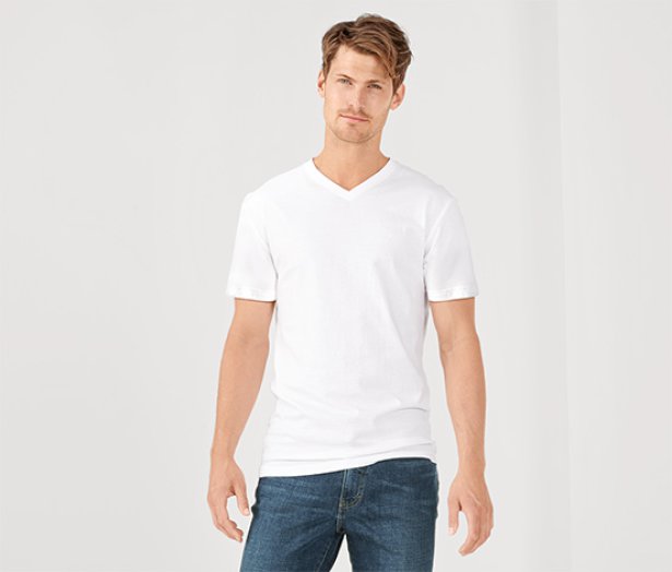 2 férfi V-nyakkivágású póló szettben, fehér