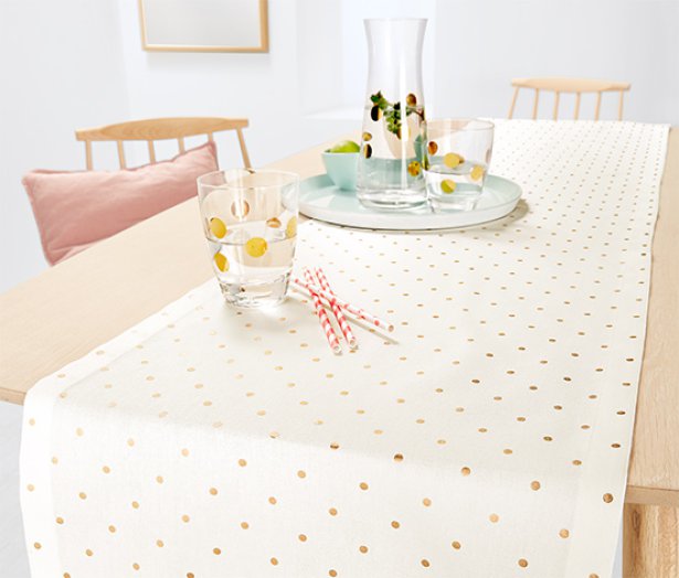 Asztali futó fehér, arany pöttyökkel, 40×180 cm