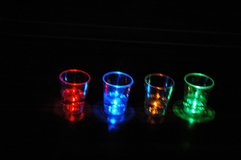 Világító LED felespohár-kék-piros-sárga-zöld