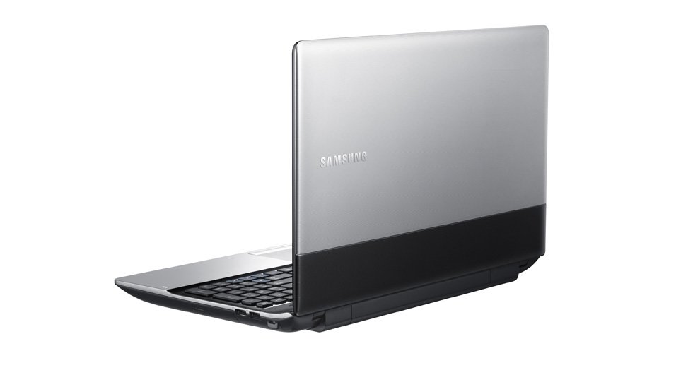 Samsung Series 3 NP300E5X notebook