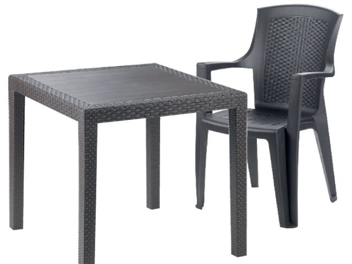 Rattan hatású asztal vagy szék
