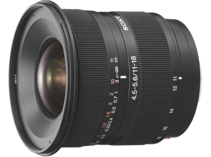 DT 11-18 mm f/4.5-5.6 objektív