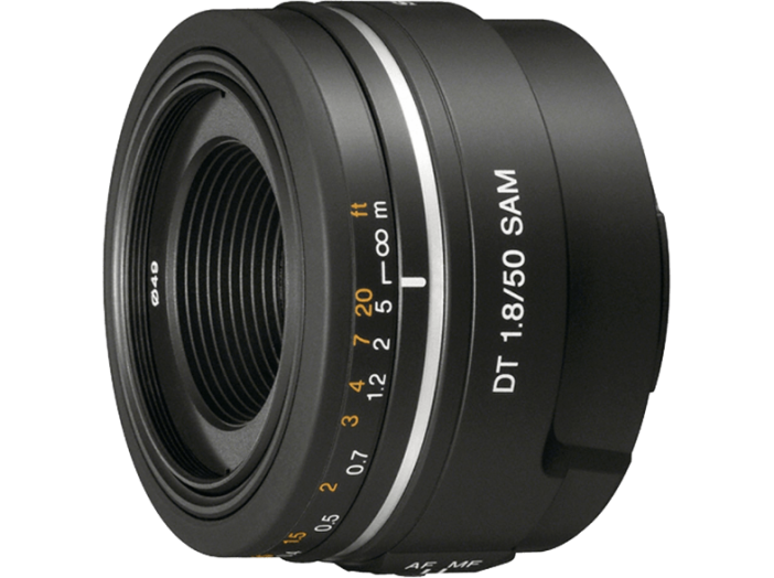 DT 50 mm f/1.8 SAM objektív