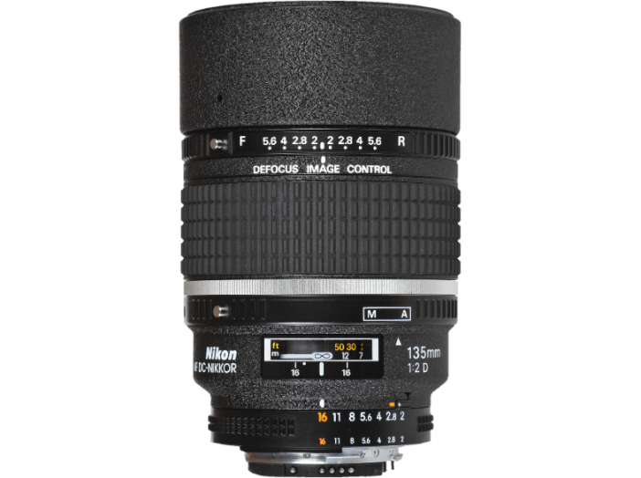 135 mm f/2.0 D AF DC objektív