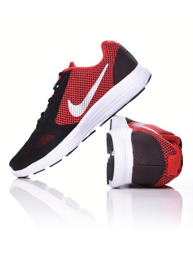 Nike Revolution 3