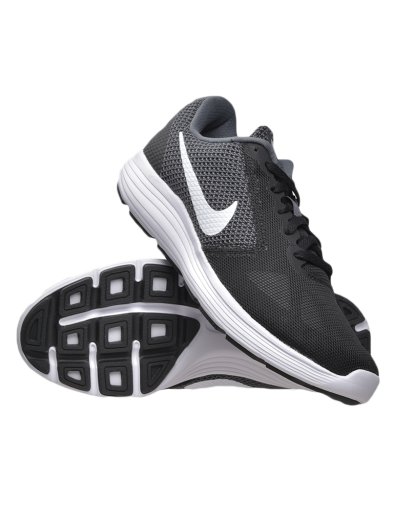 Nike Revolution 3
