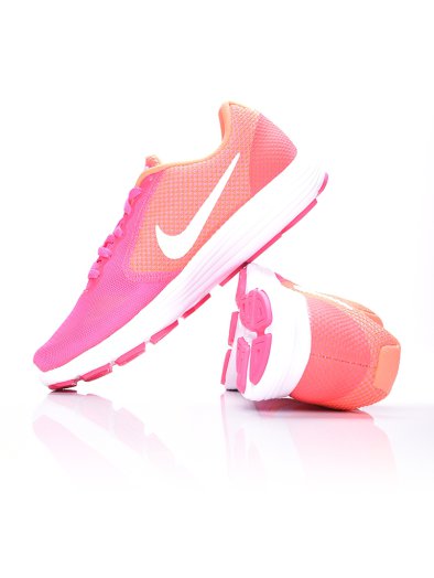 Nike Revolution 3