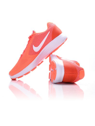 Nike Revolution 3