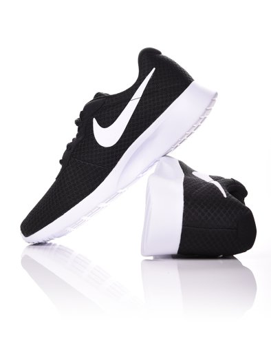 Nike Tanjun