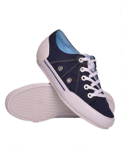 W Latitude 90 Canvas