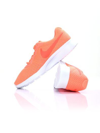 Nike Tanjun