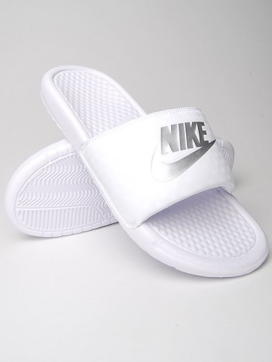 WMNS BENASSI