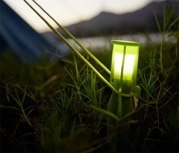 4 LED-es sátorcövek szettben