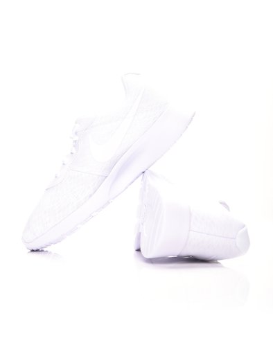 Nike Tanjun