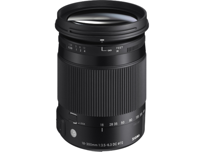 Sony 18-300mm f/3.5-6.3 DC MACRO objektív