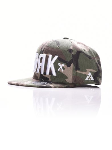 DRK SNAPBACK CAMO/WHITE