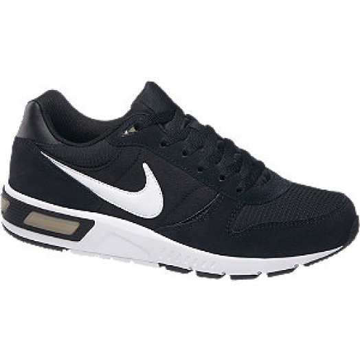 Nike NIGHTGAZER futócipő