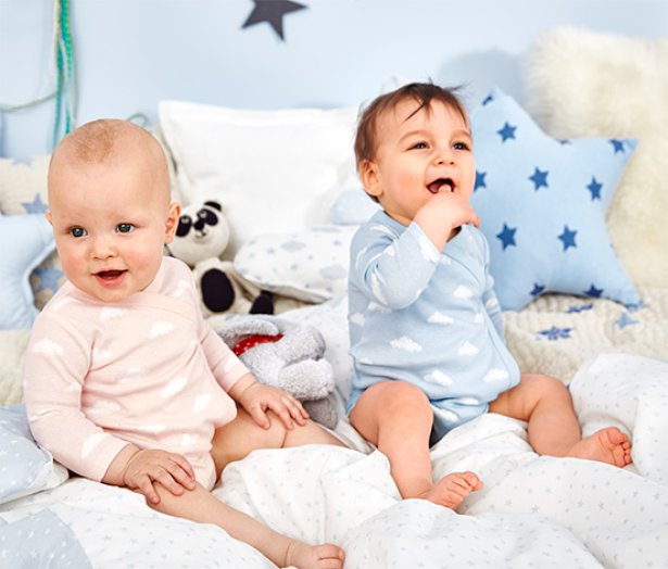 5 rövid ujjú kislány body szettben