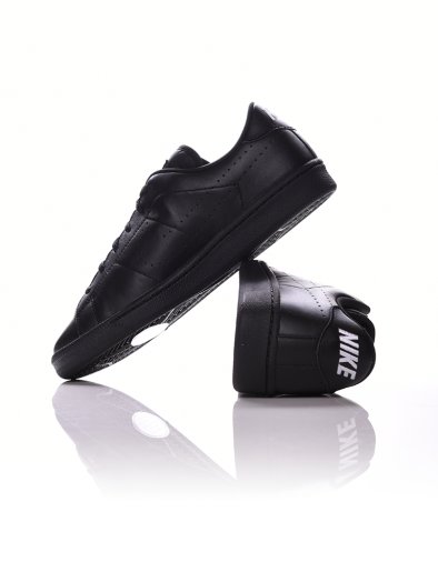 Nike Tennis Classic