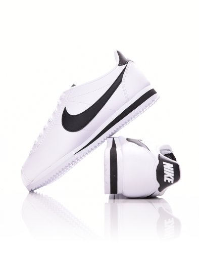 Womens Nike Classic Cortez Leather Shoe