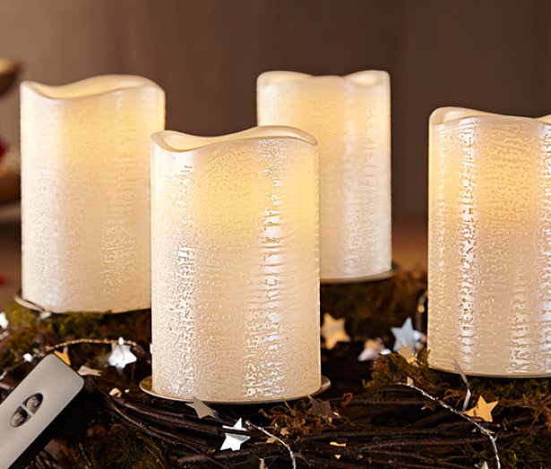4 LED-es valódi viaszgyertya szettben, távirányítós