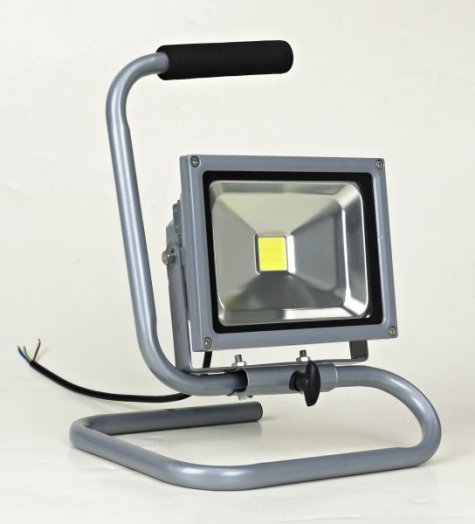 HORDOZHATÓ CHIP LED REFLEKTOR 20W   1500LM IP65 EZÜST (296486)