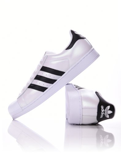 SUPERSTAR