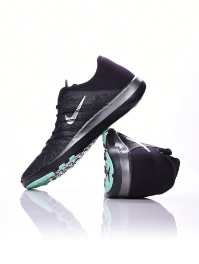 WMNS NIKE FREE TR 6 MTLC