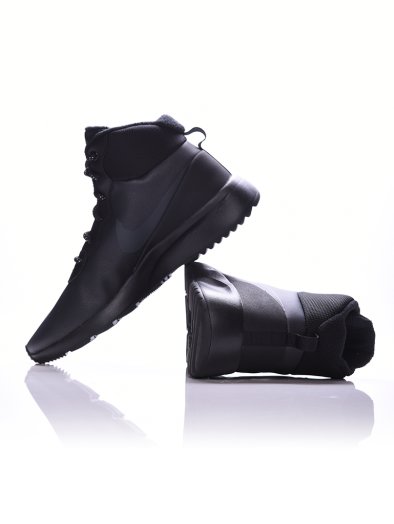 Nike Tanjun High-Top Winter