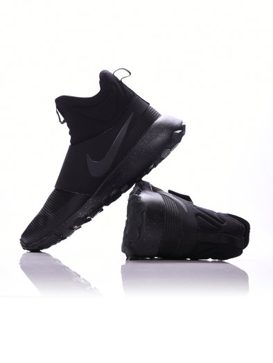 Boys Nike Roshe Mid Winter Stamina