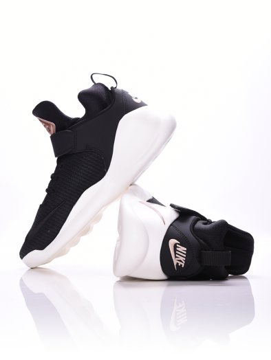 NIKE KWAZI PREM