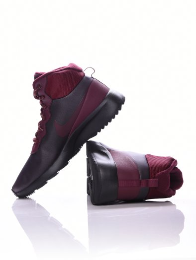 Nike Tanjun High-Top Winter