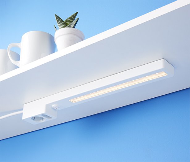 Beépített LED lámpa, kettős dugaszolóaljzat