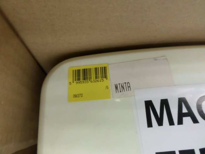 ZF-10 VÍZMELEGÍTŐ 10L,FELSŐSZERELÉS ZÁRT RENDSZERŰ Outlet