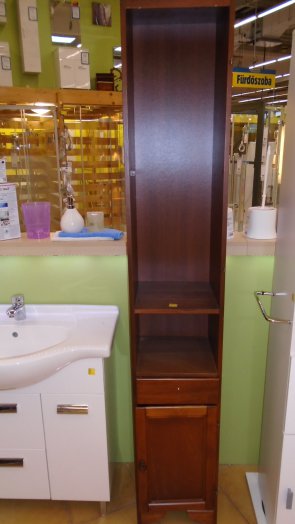 FA ÁLLÓSZEKRÉNY 1 FIÓK 1 TÖMÖR AJTÓ 3 POLCOS ÜVEGVITRIN 33*196*34       Outlet