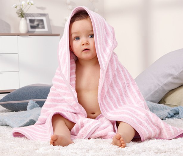 Kapucnis törölköző biopamutból, pink