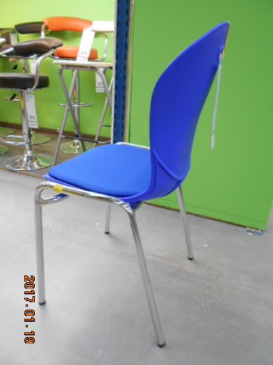MŰANYAG SZÉK KÉK 86X49X47,5CM MAX.: 80KG Outlet