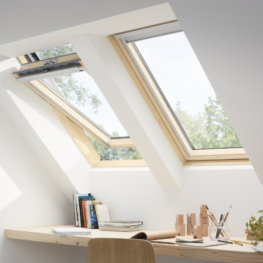 VELUX TETŐTÉRI ABLAK 78X140CM GLLMK081055 FELSŐ KILINCCSEL *KAP*