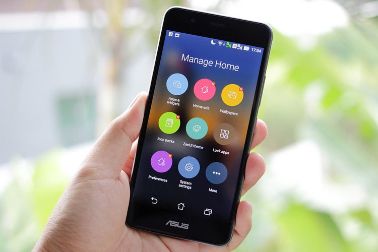 Asus okostelefonok a Media Marktban