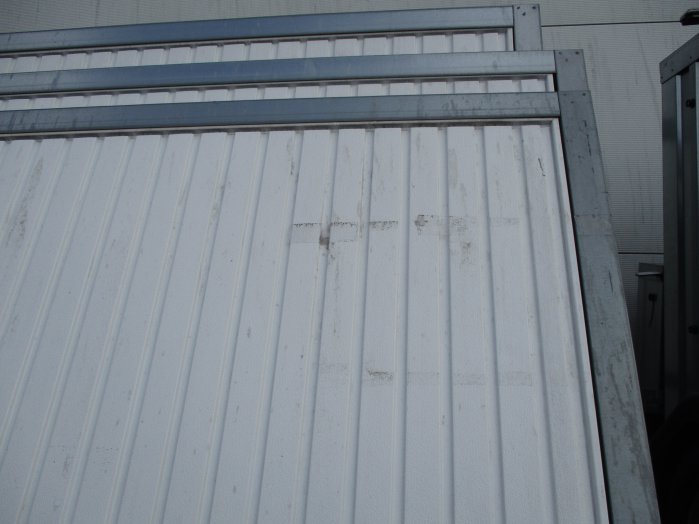 ECO STAR BILLENŐ KAPU 2500*2000 FEHÉR FÜGGŐLEGESEN BORDÁZOTT/300003 Outlet