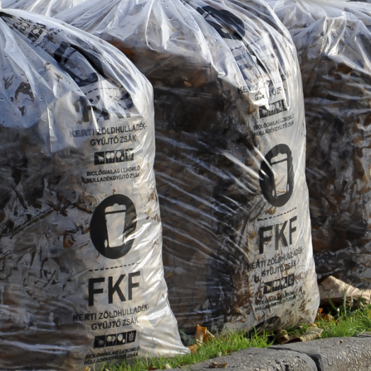 KERTI ZÖLDHULLADÉKOS ZSÁK (LEBOMLÓ) 100L, 10DB/CSOMAG