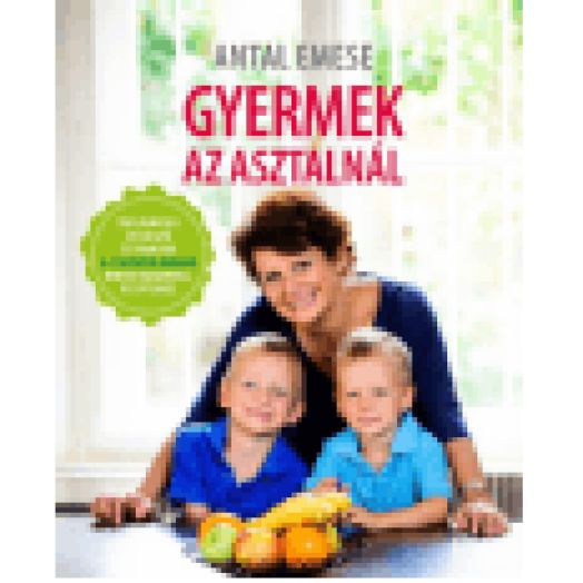 Gyermek az asztalnál