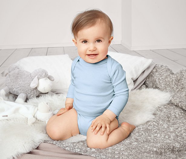 3 kisgyerek hosszú ujjú body szettben, kék