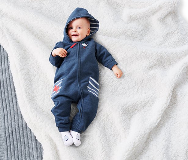 Kisgyermek kezeslábas szabadidőruha