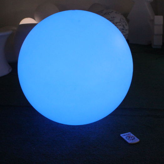 SZOLÁR LED GÖMB 30CM, IP67 SZÍNVÁLTÓS,TÁVIRÁNYÍTÓVAL, 88LM