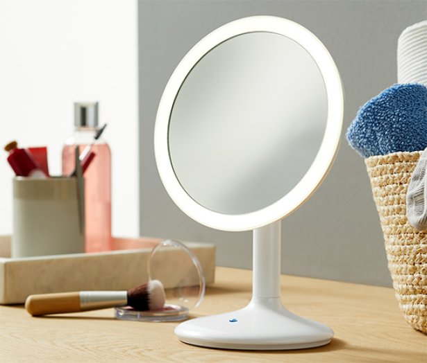 Led-es kozmetikai tükör