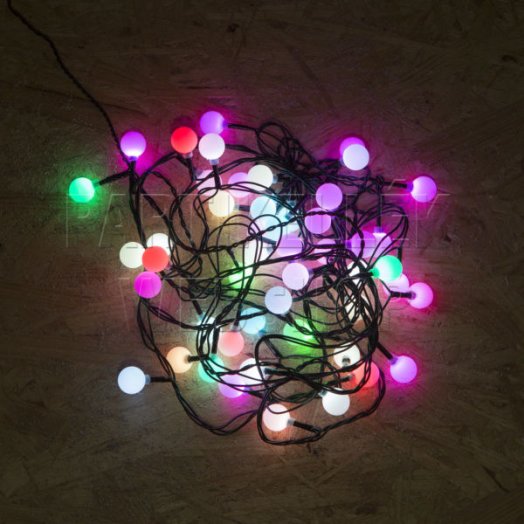 Karácsonyi gömb fényfüzér 5m – színes, beltéri (50 LED)