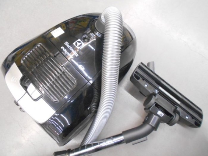 ELECTROLUX EQUIPT PORSZÍVÓ 1400W EEQ16, PORZSÁKOS, EABF, FEKETE Outlet