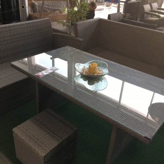 KERTI GARNITÚRA MŰRATTAN 2 SZÓFA+1ASZTAL+1ÜLŐKE Outlet