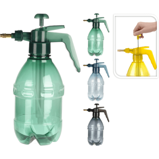 KÉZI PERMETEZŐ , NAGYNYOMÁSÚ, 1500ML MŰANYAG SÁRGARÉZ FÚVÓKÁVAL, 3 FÉLE SZÍN